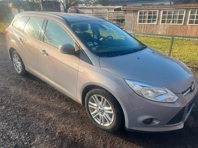 Usata Ford Focus SYNC Edition 101 CV (74 kW) 2014 Beige Station wagon