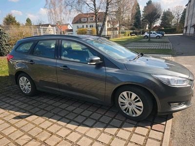 Usata Ford Focus 125 CV (91 kW) 2016 Grigio Station wagon