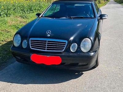 Gebraucht Mercedes CLK320 Avantgarde 218 PS (160 kW) 1999 Schwarz Cabrio