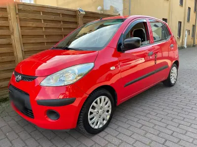 Gebraucht Hyundai i10 67 PS (49 kW) 2010 Rot Kleinwagen