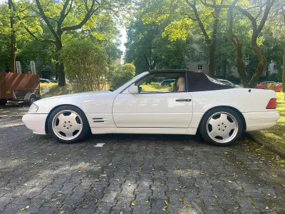 Gebraucht Mercedes SL500 AMG 306 PS (225 kW) 1998 Weiß Cabrio