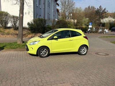 Gebraucht Ford Ka Trend 69 PS (50 kW) 2013 Gelb Kleinwagen