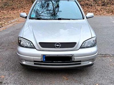 Silber Gebraucht 1998 Opel Astra Kombi | 500 € (Fairer Preis)