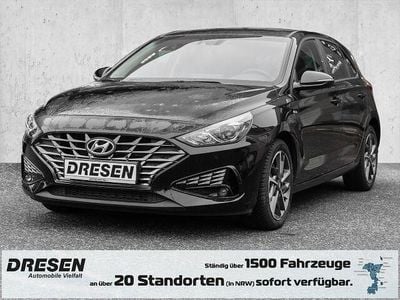 Gebraucht Hyundai i30 Trend 120 PS (88 kW) 2022 Schwarz Limousine