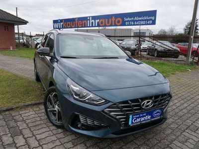 gebraucht Hyundai i30 cw Edition 30*TEMPOMAT*PDC*KAMERA*AHK !!