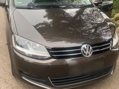 Second-hand VW Sharan Cup 150 CP (110 kW) 2014 Maro Monovolum