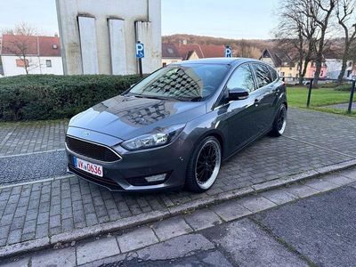 Gebraucht Ford Focus Titanium 150 PS (110 kW) 2018 Grau Limousine