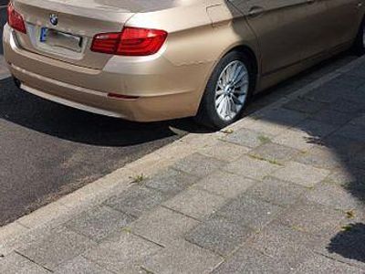 BMW 523