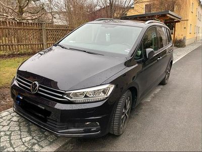 Gebraucht VW Touran United 150 PS (110 kW) 2020 Schwarz Van / Kleinbus