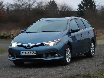 Gebraucht Toyota Auris Touring Sports 136 PS (100 kW) 2016 Blau Kombi