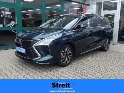 Gebraucht DFSK Forthing 4 177 PS (130 kW) 2024 Grün Limousine