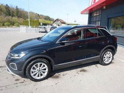 Second-hand VW T-Roc Style 150 CP (110 kW) 2022 Negru SUV