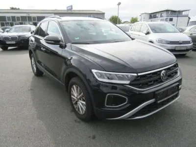 Gebraucht VW T-Roc Life 116 PS (85 kW) 2025 Schwarz SUV