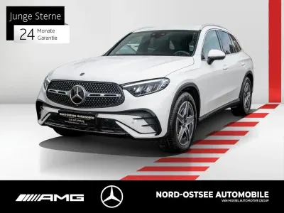 Gebraucht Mercedes GLC300 AMG 269 PS (197 kW) 2025 Polarweiß uni SUV