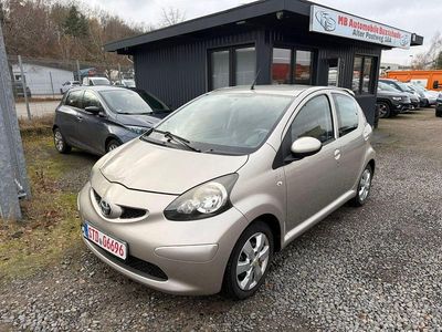 Usata Toyota Aygo 68 CV (50 kW) 2007 Beige Utilitaria