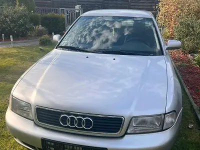 Brugt Audi A4 125 HK (91 kW) 1995 Sølv Sedan