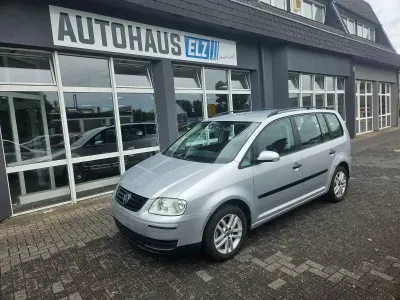 Gebraucht VW Touran Trendline 116 PS (85 kW) 2004 Silber Van / Kleinbus