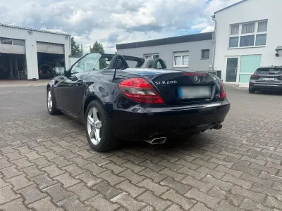 Gebraucht Mercedes SLK280 231 PS (169 kW) 2009 Blau Cabrio