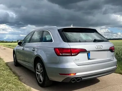 Gebraucht Audi A4 Sport 190 PS (139 kW) 2017 Grau Kombi