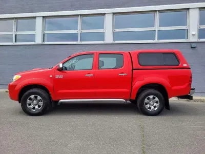 Gebraucht Toyota HiLux Executive 171 PS (125 kW) 2008 Rot Pickup