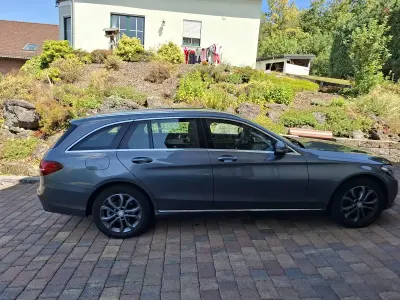 Gebraucht Mercedes C220 170 PS (125 kW) 2017 Grau Kombi