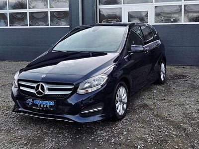 Usata Mercedes B180 Business 122 CV (89 kW) 2017 Blu Monovolume