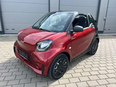 Gebraucht Smart ForTwo Electric Drive 60 kW (82 PS) 2022 Intensiv rot eaw Cabrio