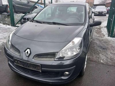 Gebraucht Renault Clio II Dynamique 75 PS (55 kW) 2006 Grau eclipse Kleinwagen