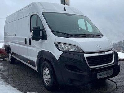Gebraucht Peugeot Boxer Premium 165 PS (121 kW) 2022 Lackierung weiss Van