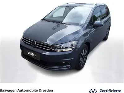 Gebraucht VW Touran Move 150 PS (110 kW) 2023 Delfingrau metallic Van / Kleinbus