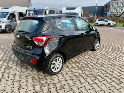 Schwarz Gebraucht 2017 Hyundai i10 Trend Kleinwagen | 6.490 € (Fairer Preis)