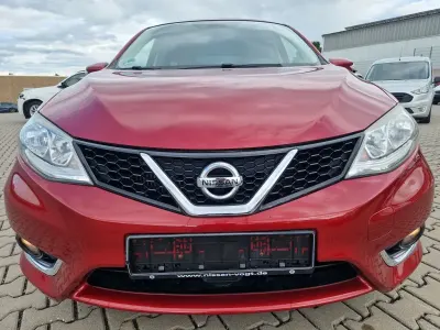 Gebraucht Nissan Pulsar Acenta 116 PS (85 kW) 2017 Rot Limousine