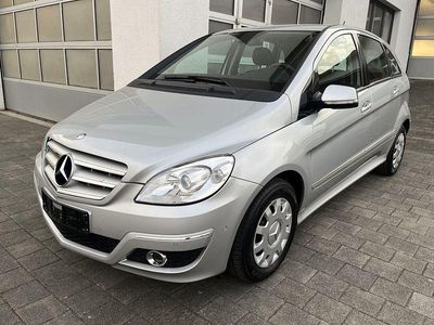Gebraucht Mercedes B170 116 PS (85 kW) 2009 Silber Van / Kleinbus
