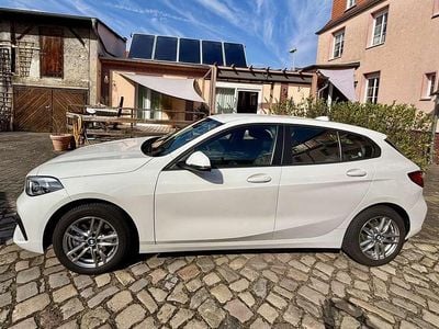 Gebraucht BMW 118 Advantage 140 PS (102 kW) 2020 Weiß Kleinwagen
