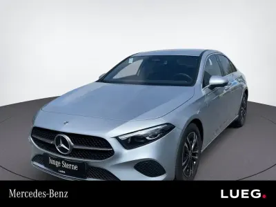 Gebraucht Mercedes A200 Progressive 163 PS (119 kW) 2025 Metalliclack hightechsilber Limousine