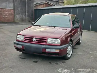 Second-hand VW Vento 75 CP (55 kW) 1995 Roșu Berlinǎ
