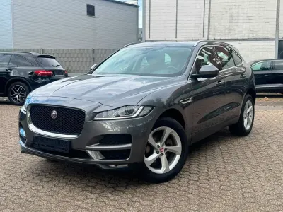 Gebraucht Jaguar F-Pace Portfolio 179 PS (131 kW) 2018 Grau SUV