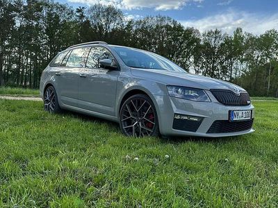 Grau Gebraucht 2014 Skoda Octavia RS Kombi | 10.500 € (Fairer Preis)