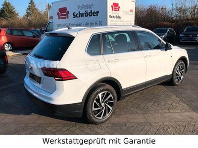 Second-hand VW Tiguan Join 125 CP (91 kW) 2018 Alb SUV
