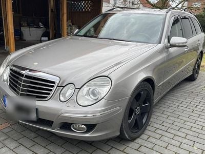 Mercedes E320