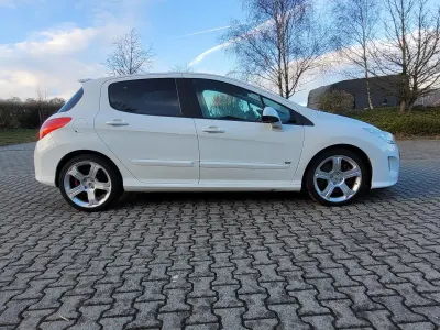 Gebraucht Peugeot 308 GTi 200 PS (147 kW) 2011 Weiß Kombi