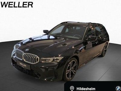 Schwarz Gebraucht 2025 BMW 330 Comfort Edition Kombi | 37.900 € (Superpreis)