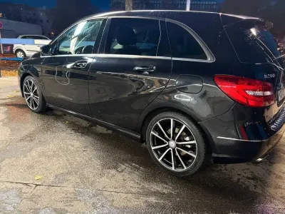 Brugt Mercedes B200 136 HK (100 kW) 2012 Sort MPV