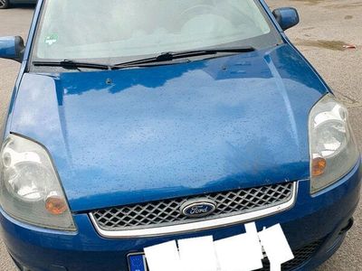 gebraucht Ford Fiesta 1.3 Blau