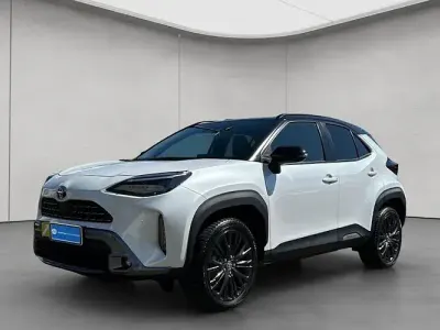Gebraucht Toyota Yaris Cross 116 PS (85 kW) 2023 Weiß SUV