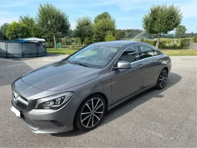 Gebraucht Mercedes CLA220 170 PS (125 kW) 2018 Grau Limousine