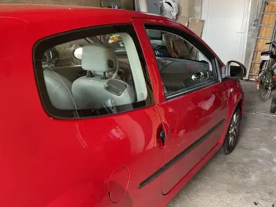 Gebraucht Renault Twingo 76 PS (55 kW) 2009 Rot Kleinwagen