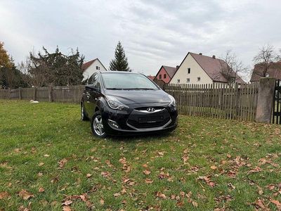 Gebraucht Hyundai ix20 Edition 90 PS (66 kW) 2014 Schwarz Kleinwagen