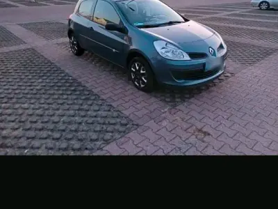 Używany Renault Clio III 75 KM (55 kW) 2006 Hatchback