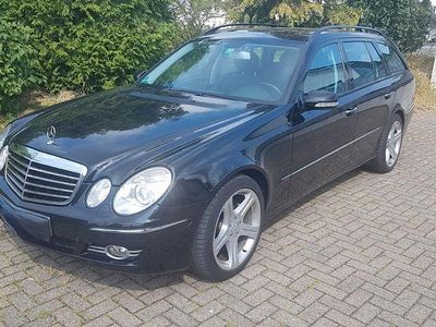 Gebraucht Mercedes E280 Avantgarde 190 PS (139 kW) 2006 Schwarz Limousine